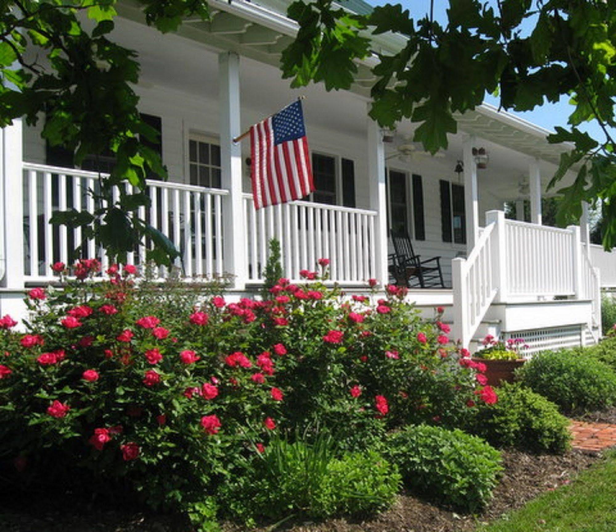 Lazyjack Inn On Dogwood Harbor Tilghman Island Exteriér fotografie