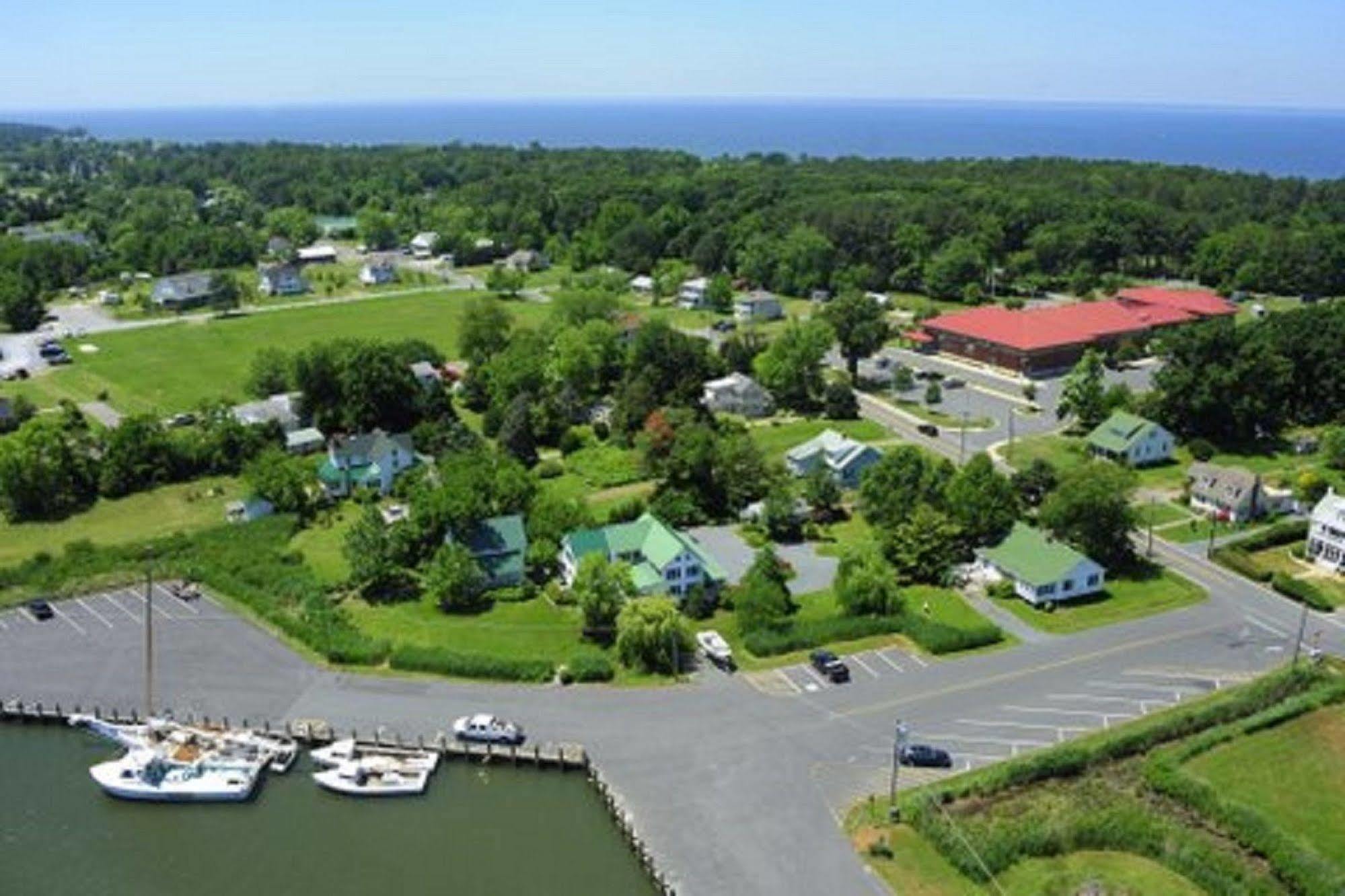 Lazyjack Inn On Dogwood Harbor Tilghman Island Exteriér fotografie